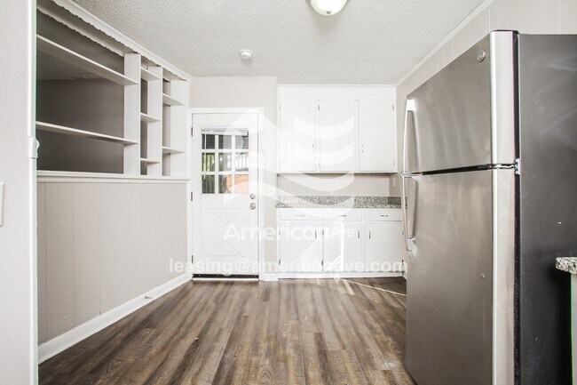 Foto del edificio - 4633 Corbett St