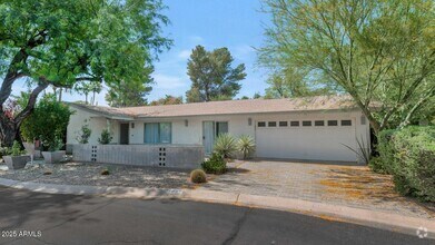 Building Photo - 4629 E Earll Dr