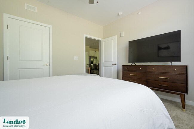 Foto del edificio - 16200 Croft Dr