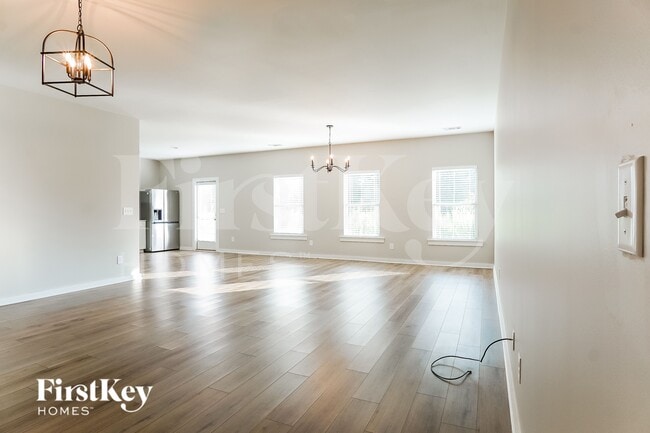 Building Photo - 187 Crossroads Cir