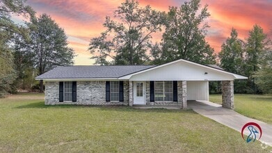 Building Photo - 105 Meadow Cir