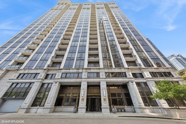 Building Photo - 233 E 13th St