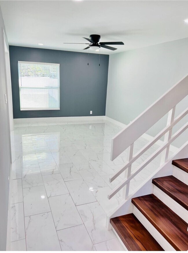 Foto del edificio - 314 Sunshine Dr