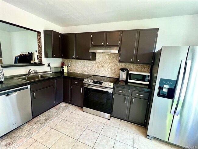 Foto del edificio - 89 Kensington Way