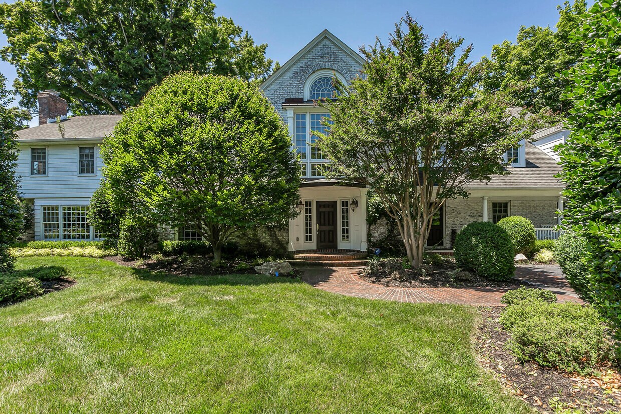 Foto principal - 72 Navesink Ave