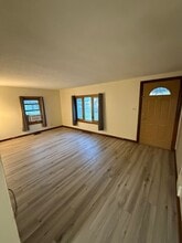 Building Photo - 7066 Southern Blvd