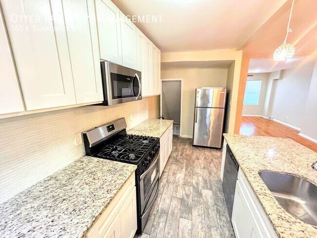 Foto del edificio - Stunning 3BR/1.5BA Mt. Airy Home