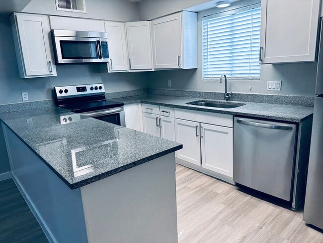 Interior Photo - Station 19 Apartments