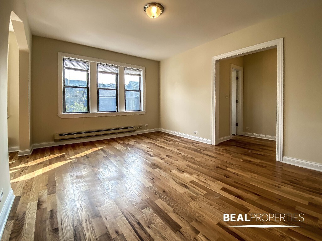 Foto principal - 4737 N Hermitage Ave