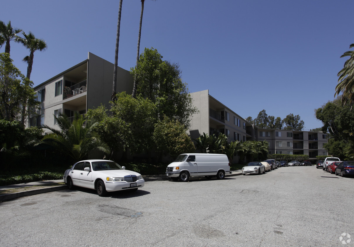 Pacific Gardens Apartments Apartments In Pacific Palisades Ca