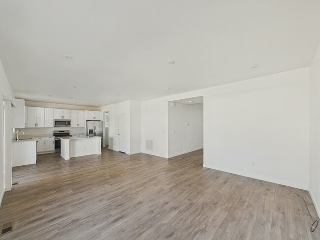 Foto del edificio - 24485 E Atlantic Dr