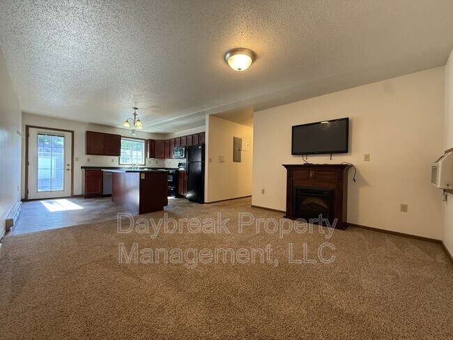 Foto del edificio - 317 16th St S
