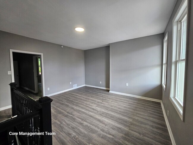 Foto del edificio - Fully rehabbed 2 bed 1 bath in the south side slopes!!
