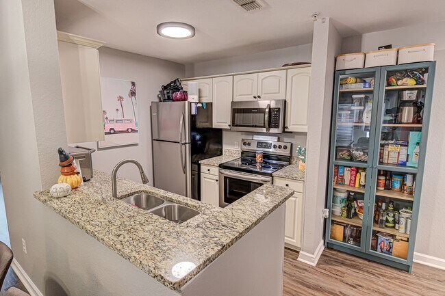 Foto del edificio - 835 SW 9th St