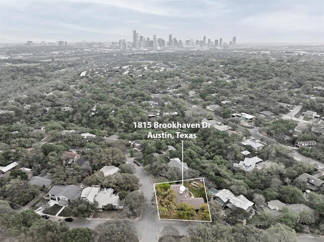 Building Photo - 1815 Brookhaven Dr