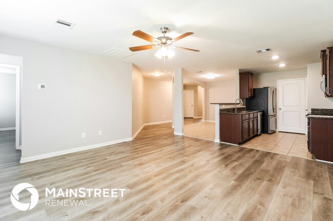 Building Photo - 26106 Hals Dr