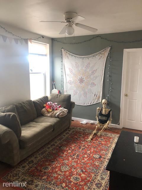 Foto principal - 1719 Willington St