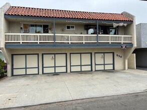 Building Photo - 920 Loma Ave