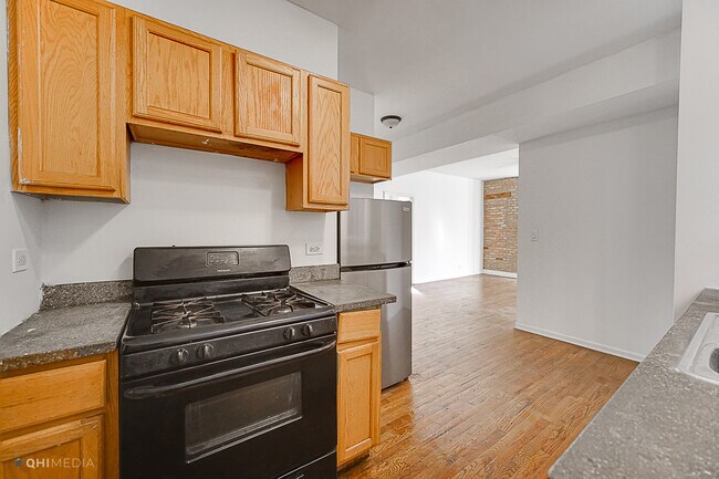Foto del edificio - 438 E 62nd St