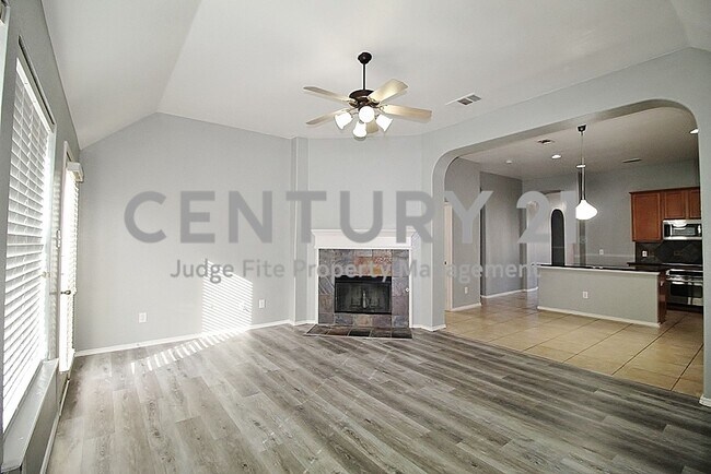 Building Photo - Fabulous 3/2/2 in Frisco For Rent!