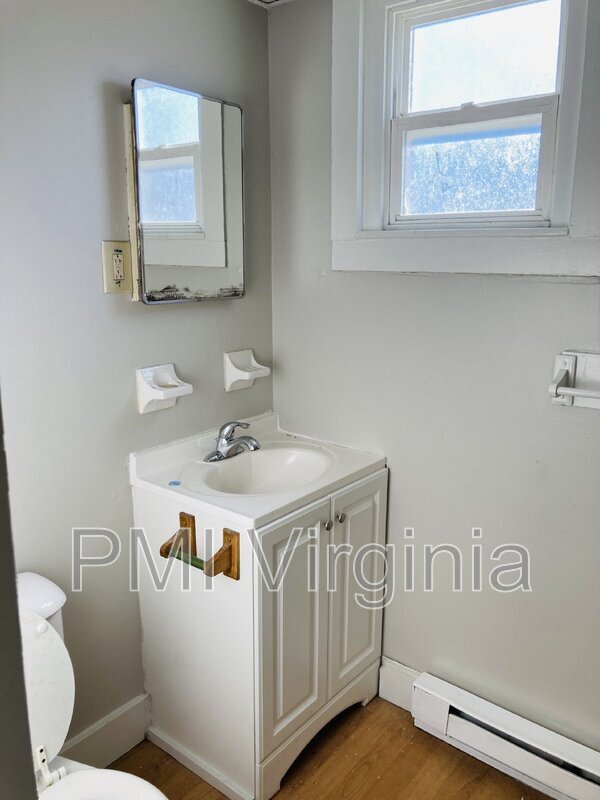 Photo - 4802 Norvella Ave Apartment