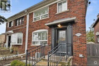 Building Photo - 274 Laird Dr