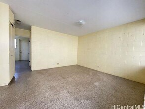 Building Photo - 1723 Kahai St