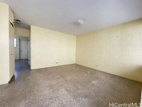 Building Photo - 1723 Kahai St