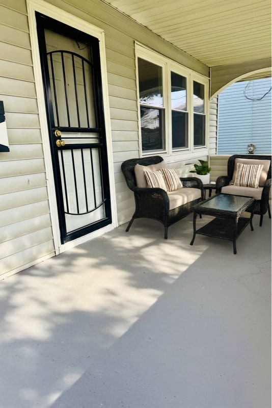 Building Photo - 1066 E 12th Ave