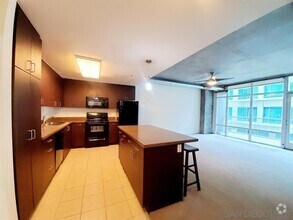 Building Photo - 1080 Park Blvd