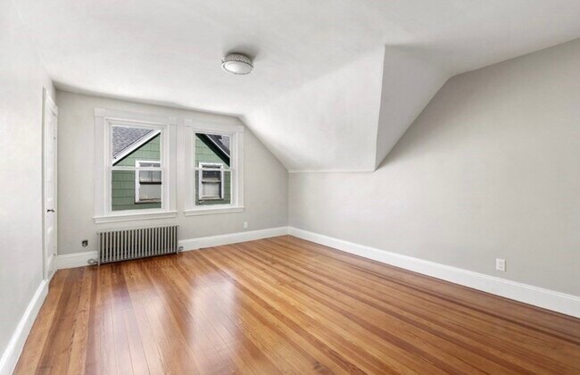 Foto del edificio - 141 Powder House Blvd