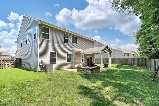 Building Photo - 149 Kingston Dr