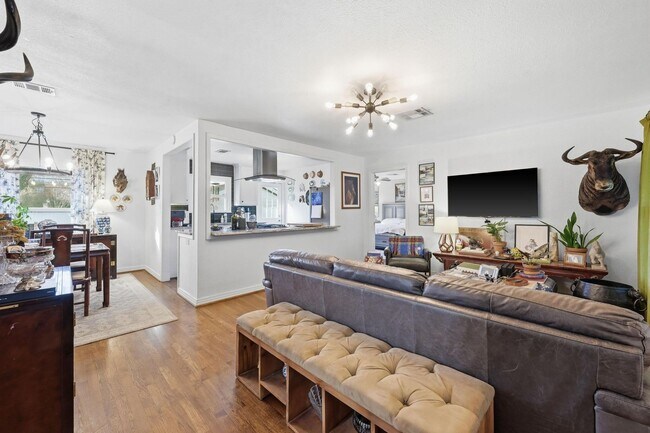 Foto del edificio - Charming 3/2/2 in Midway Hollow Coming Soon