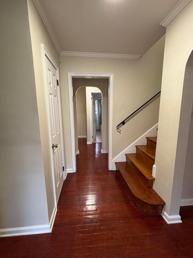 Building Photo - 514 Enfield Rd