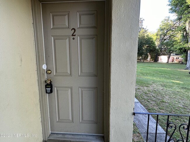 Building Photo - 5148 Floral Bluff Rd