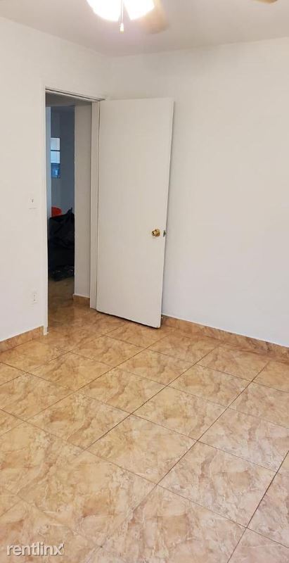 Building Photo - 4 br, 2 bath House - 9870 Nicaragua Ave