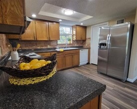 Building Photo - 4121 Apache Trl