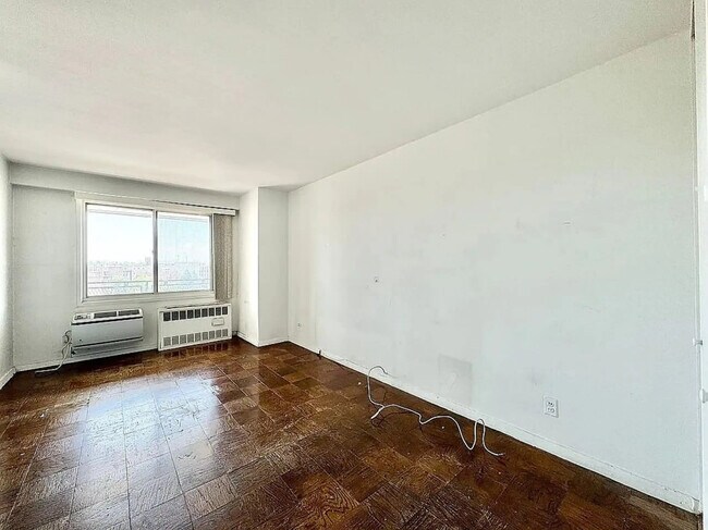 Foto del edificio - 86-15 Broadway