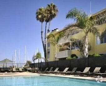 Primary Photo - 4240 Harbor Blvd