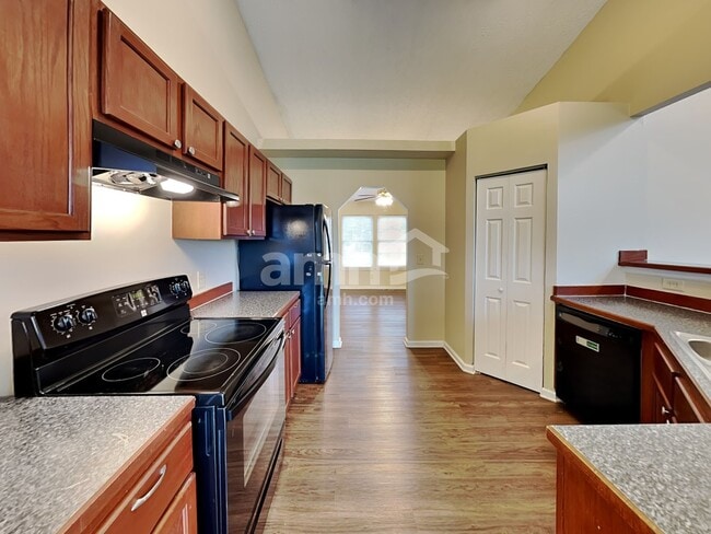 Building Photo - 1713 Convair Dr