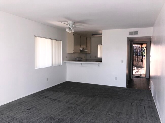 Building Photo - 8557 Lemon Ave