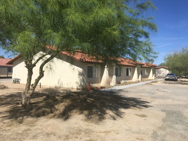 Foto del edificio - 6659 Ocotillo Ave