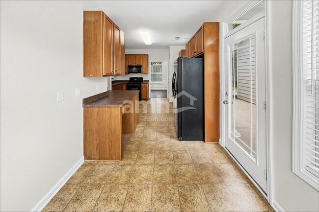 Foto del edificio - 302 Harmony Lake Dr