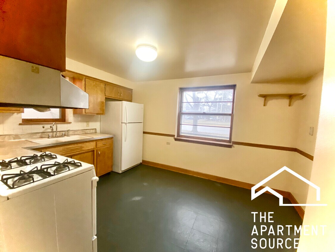 7146 Riverside Dr Unit GS, Berwyn, IL 60402 Condo for Rent in Berwyn