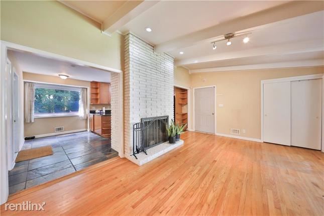 Building Photo - 4 br, 2 bath House - 4472 N Peachtree Road