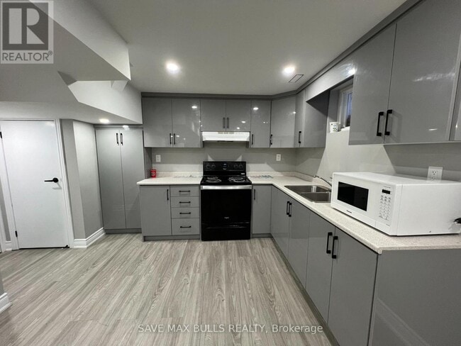 Building Photo - 80 Abell Dr