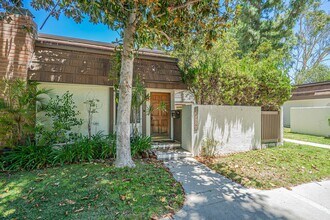 Building Photo - 22210 James Alan Cir