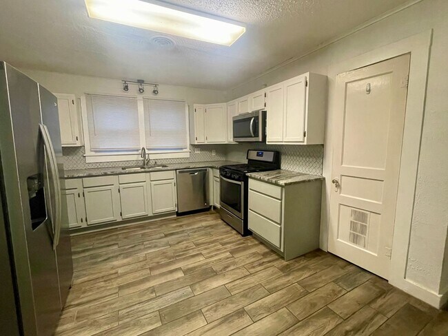 Foto del edificio - Heart of Conway!