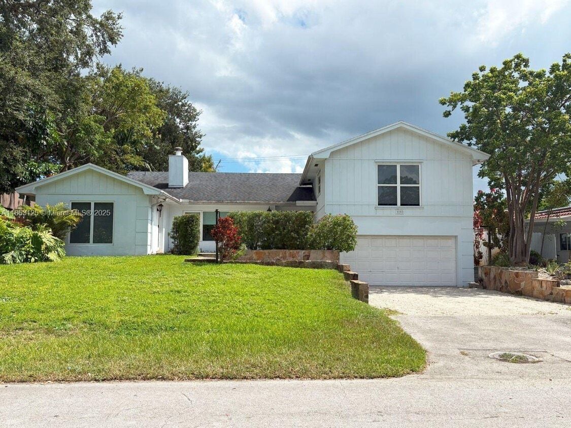 Foto principal - 3330 Liberty St