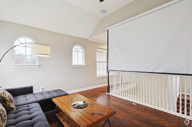 Building Photo - 3205 Vinson Ct